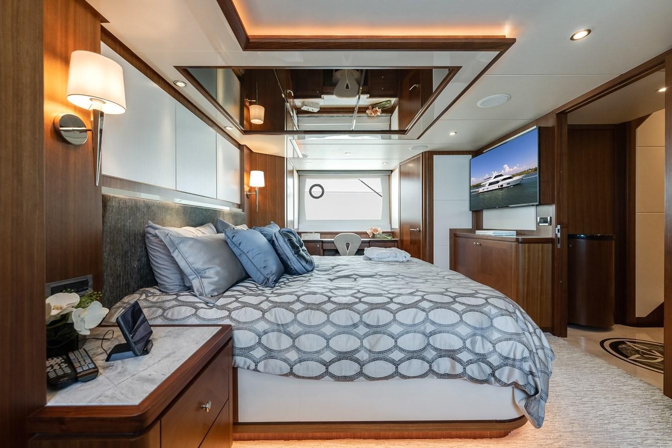 a bed in a hotel room aboard WIGGLE ROOM Yacht for Sale