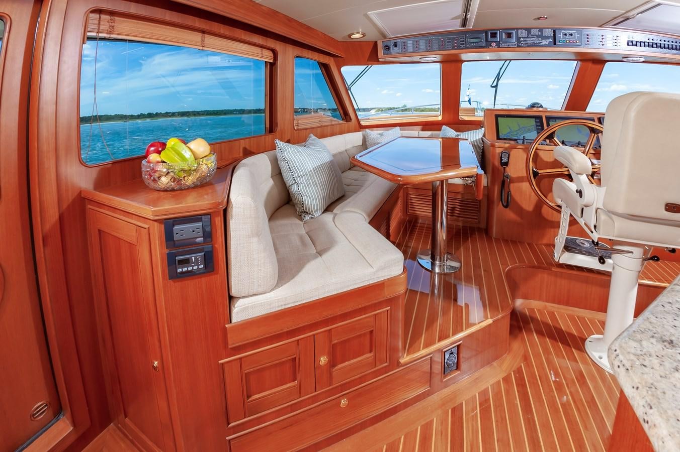 inside of a boat aboard UNDERDOG Yacht for Sale