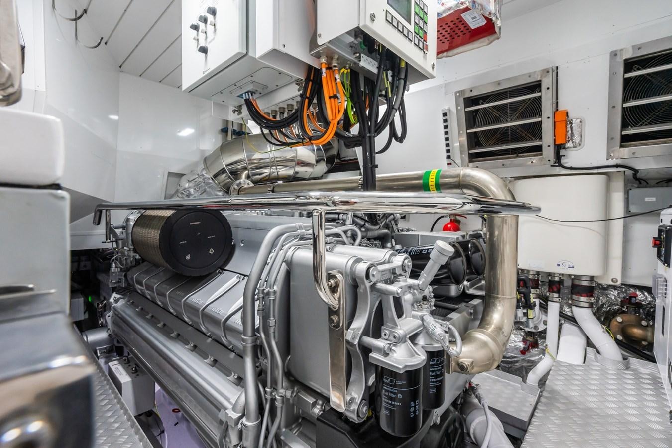 a machine with a large metal pipe aboard JACQPOT Yacht for Sale