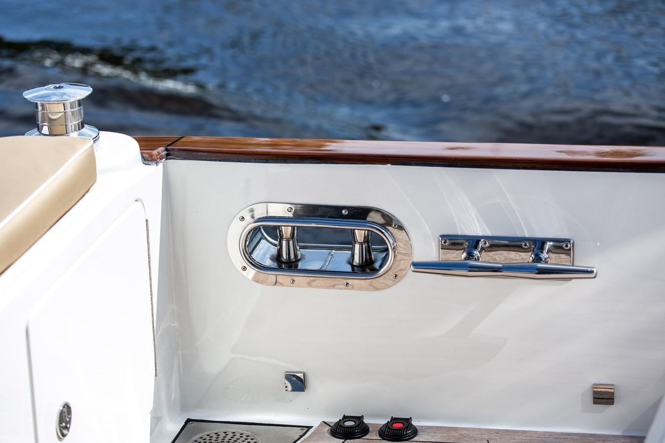 a white boat with a round object on the front aboard ARAGOSTA Yacht for Sale