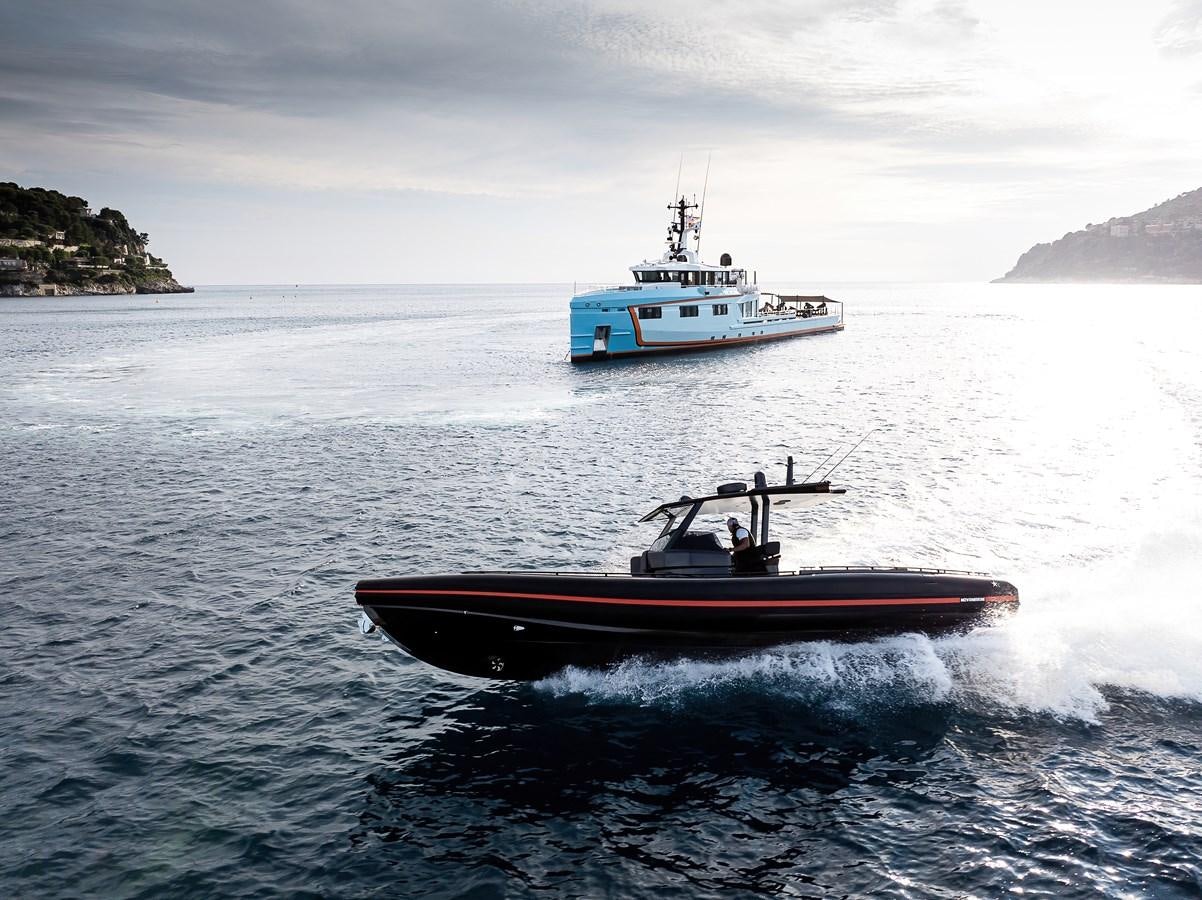 a boat sailing in the sea aboard FIVE OCEANS Yacht for Sale