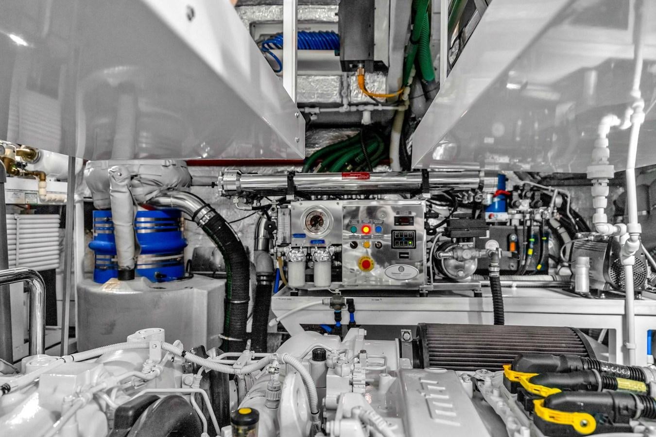 close-up of a machine aboard 2018 SUNSEEKER 95 YACHT Yacht for Sale