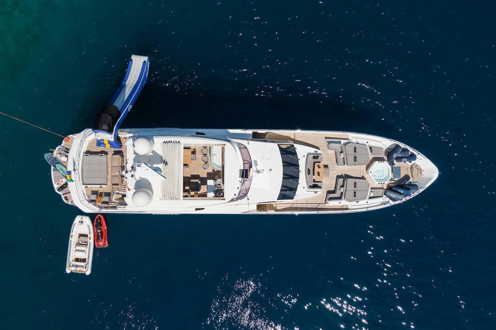a space ship in the water aboard FREEDOM Yacht for Charter